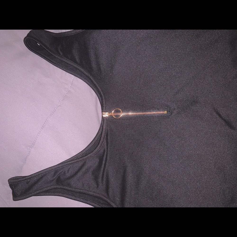 3/$10 deal:RUE21 XL black tank semi crop w/zipper